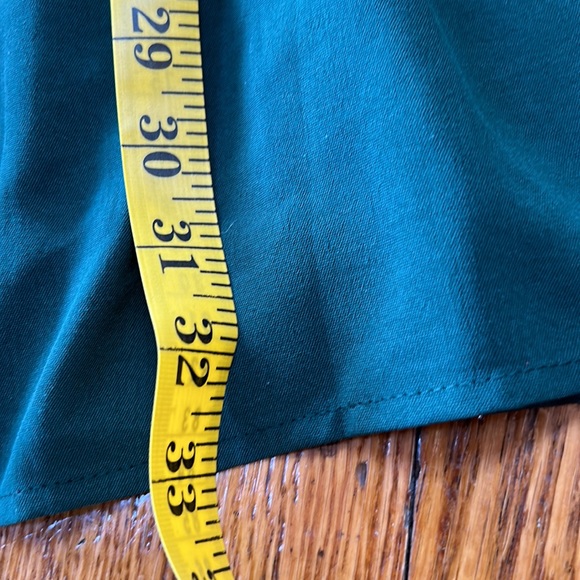 Hunter green long sleeve babydoll style dress. V-Neck. Elastic cuffs. Size Small - Picture 9 of 10